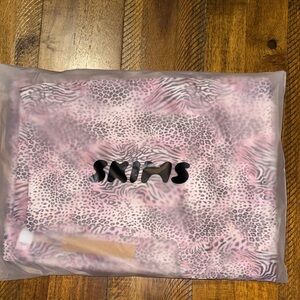 SKIMS BLOOM MINI MULTI ANIMAL Pink and Black Patterned PJ Pant (only)